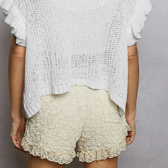 POL -Lace Trim Adjustable Waist Textured
Knit Shorts S-L - Picture 5 of 6